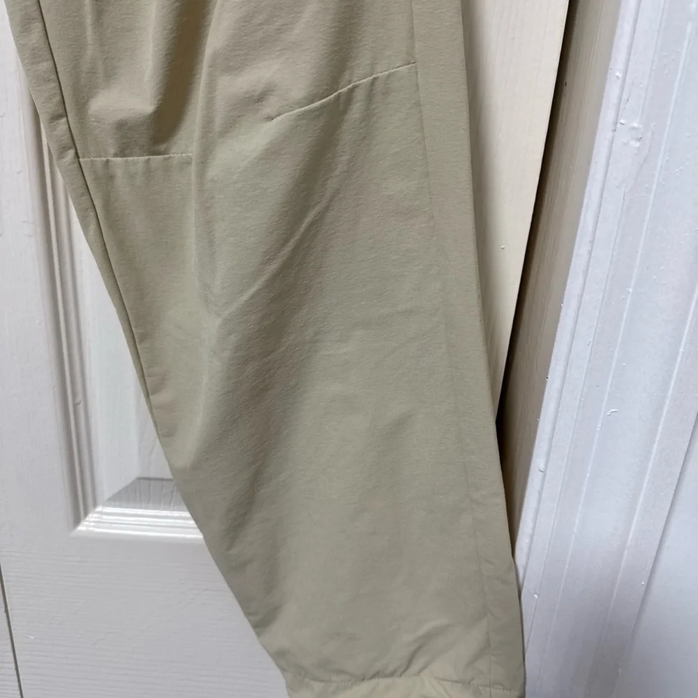 Jordan Men's Joggers in Beige with Black Jumpman A-11